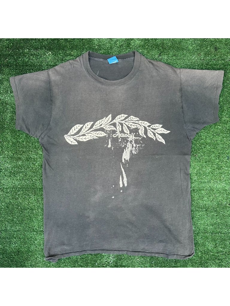 Vintage 80s Hawaii Floral T-Shirt Faded Black Single Stitch Paper Thin Grunge